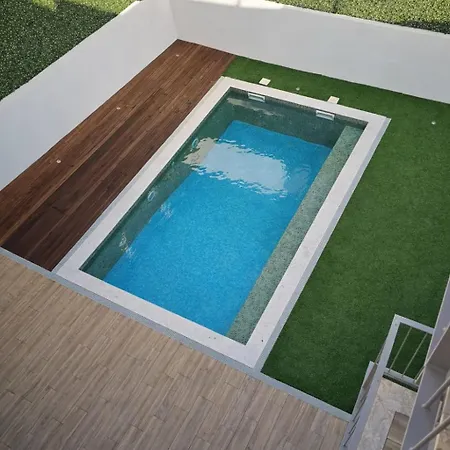 Living & Pool * Faro